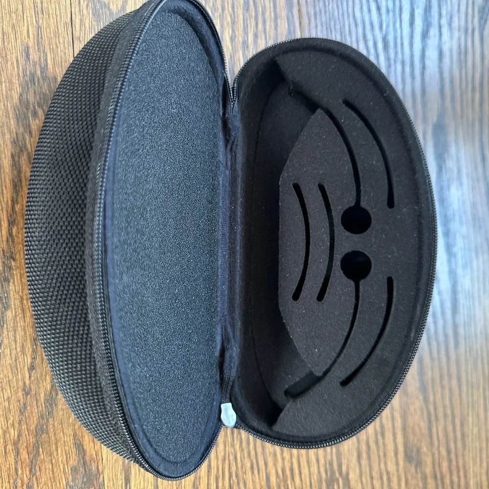 Oakley Sunglasses Case Hard Shell Vault OS Black Unisex Protective Travel Case